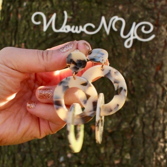 New Chunky Circle Layered Chain Dangle Earrings - Picture 7 of 9